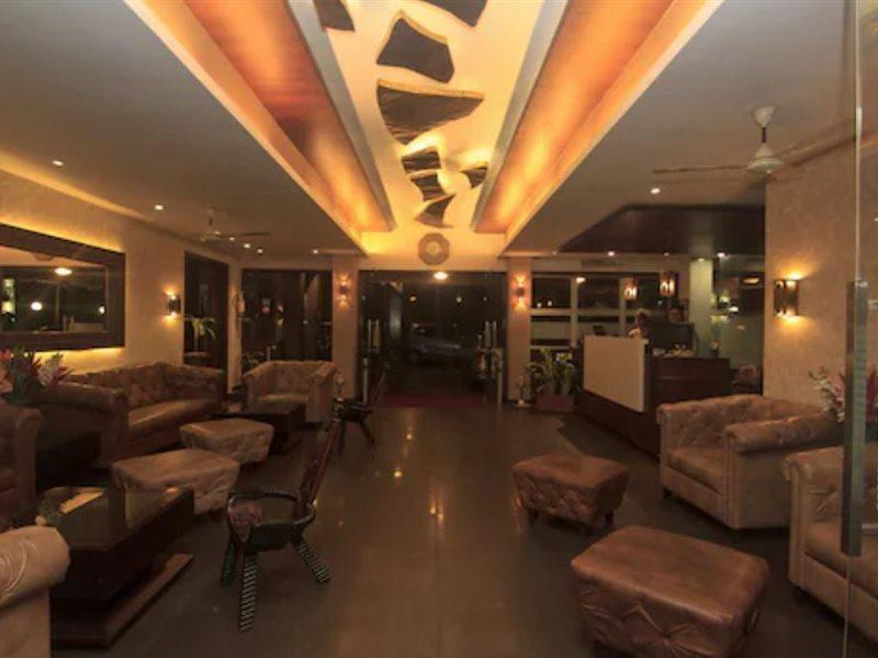 Hotel Chandralok 로나발라 외부 사진
