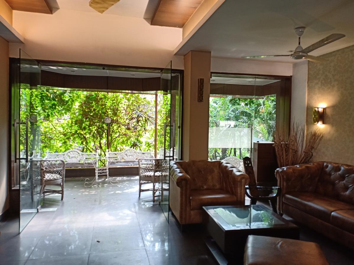 Hotel Chandralok 로나발라 외부 사진