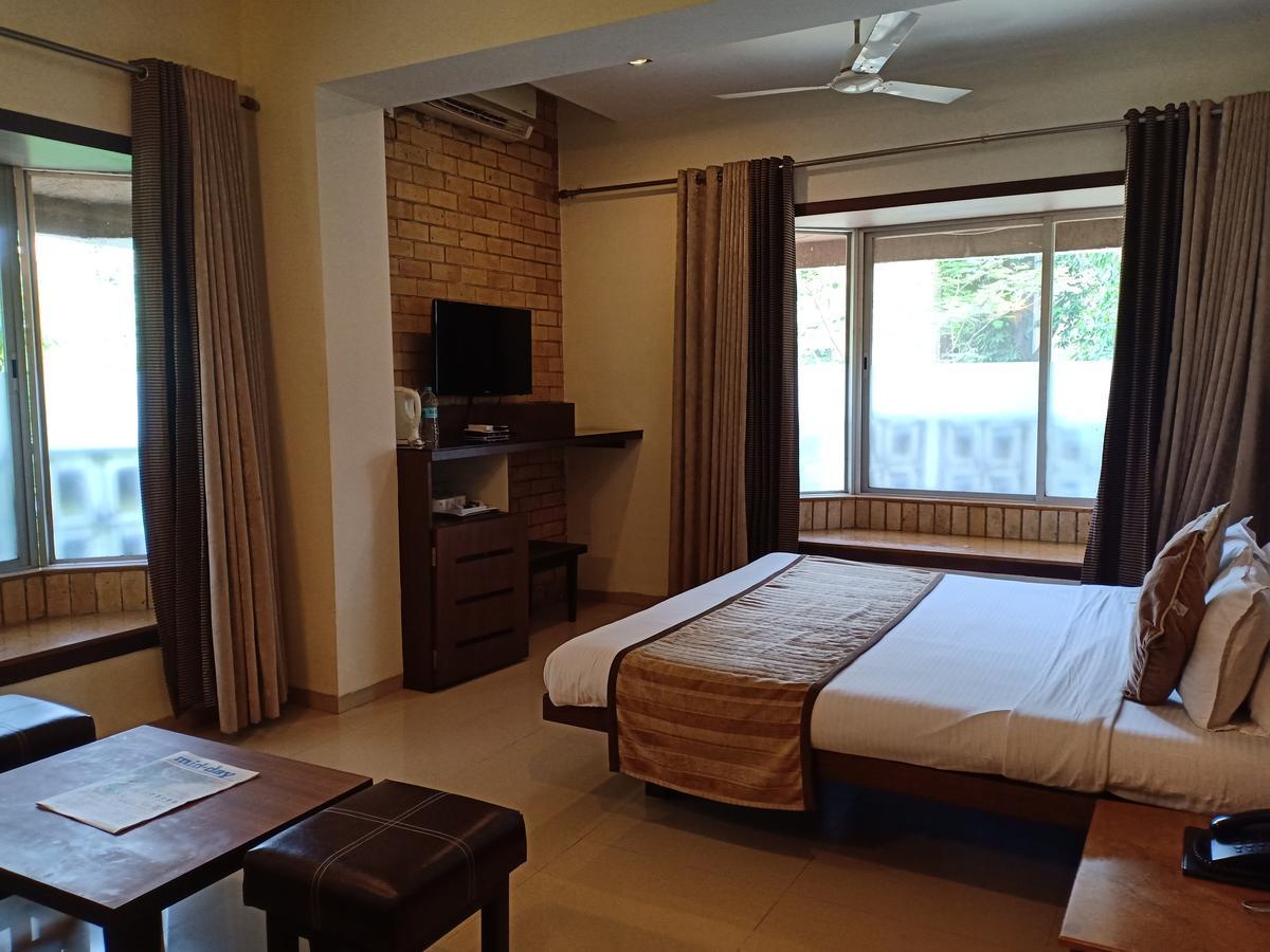 Hotel Chandralok 로나발라 외부 사진