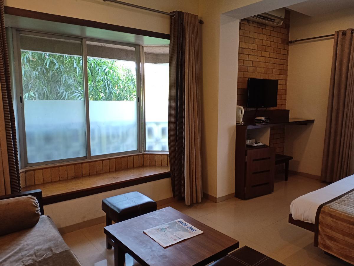 Hotel Chandralok 로나발라 외부 사진