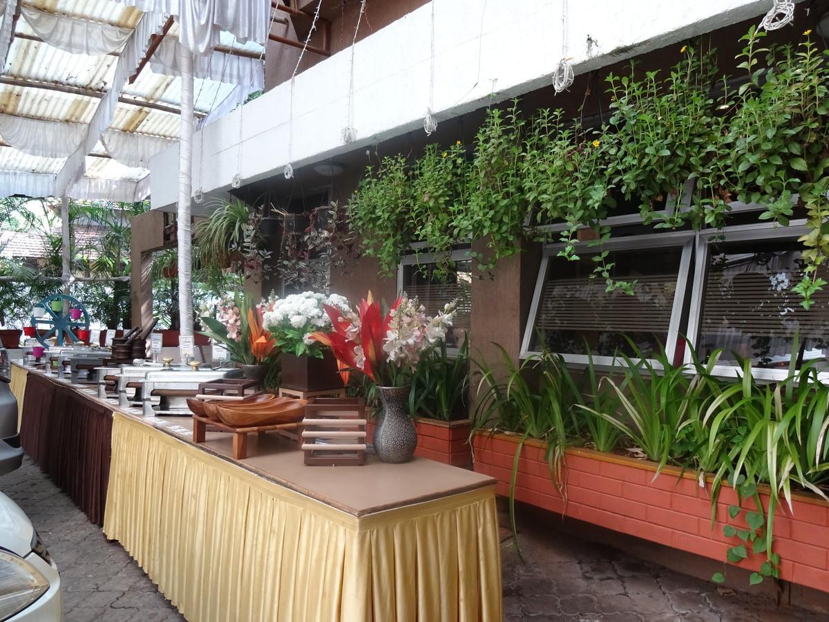 Hotel Chandralok 로나발라 외부 사진